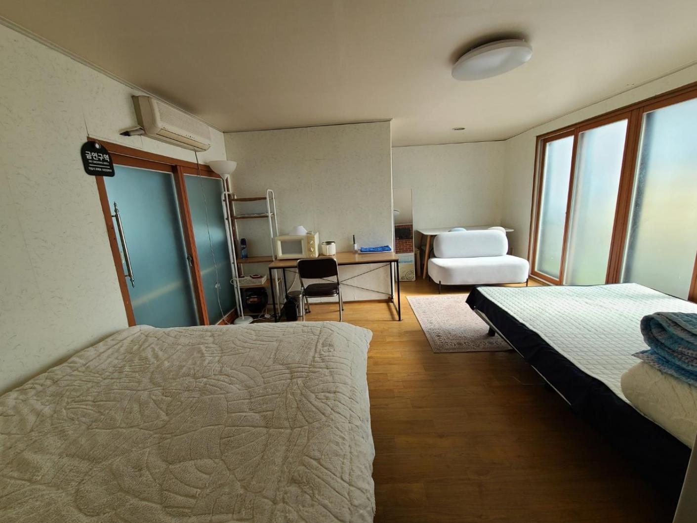White House Seoul Hotel Exterior photo